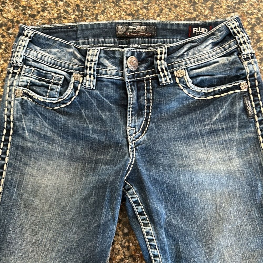 Silver Suki Mid Capris - Picture 5 of 10